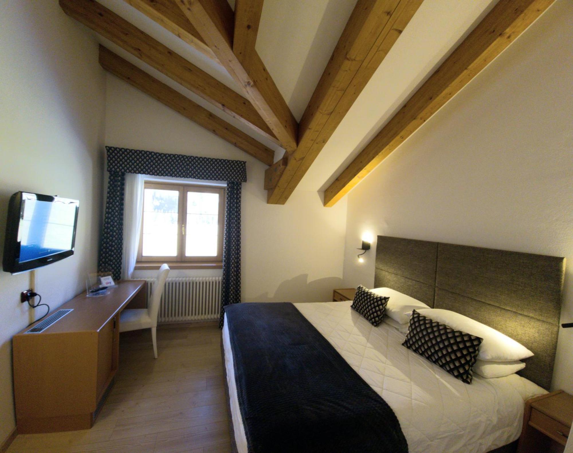 Hotel Vienna San Martino Di Castrozza Ngoại thất bức ảnh