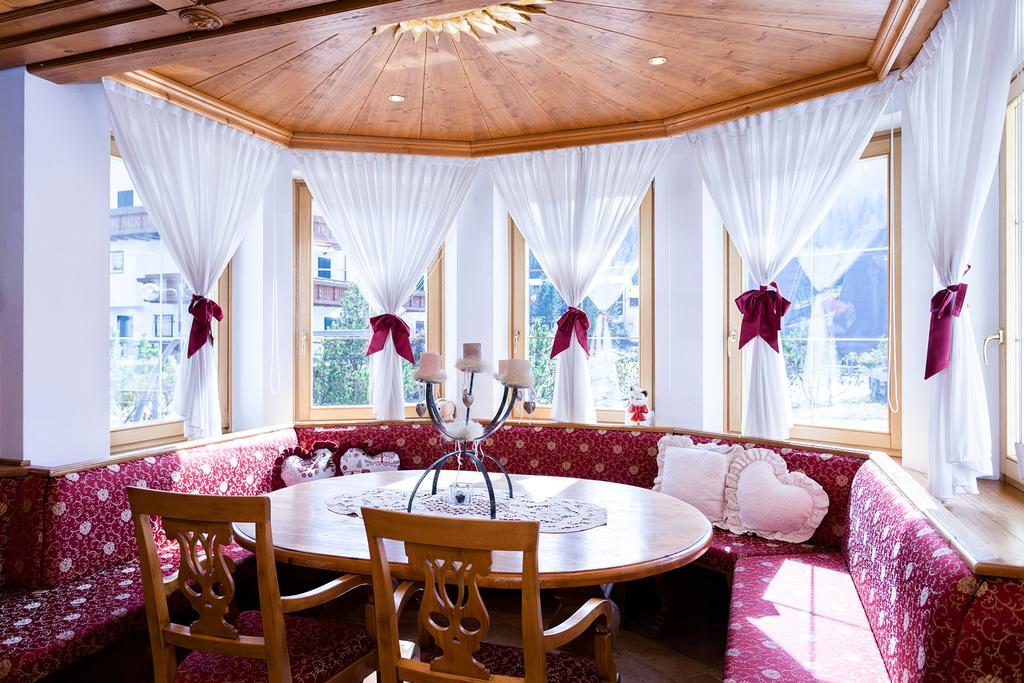 Hotel Vienna San Martino Di Castrozza Ngoại thất bức ảnh