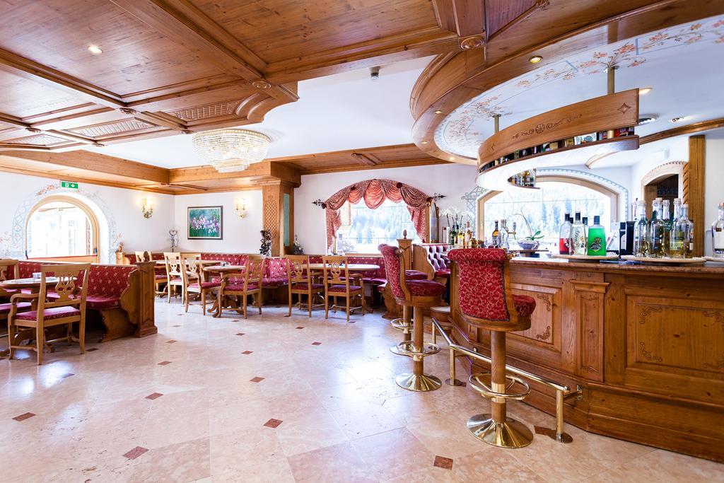 Hotel Vienna San Martino Di Castrozza Ngoại thất bức ảnh