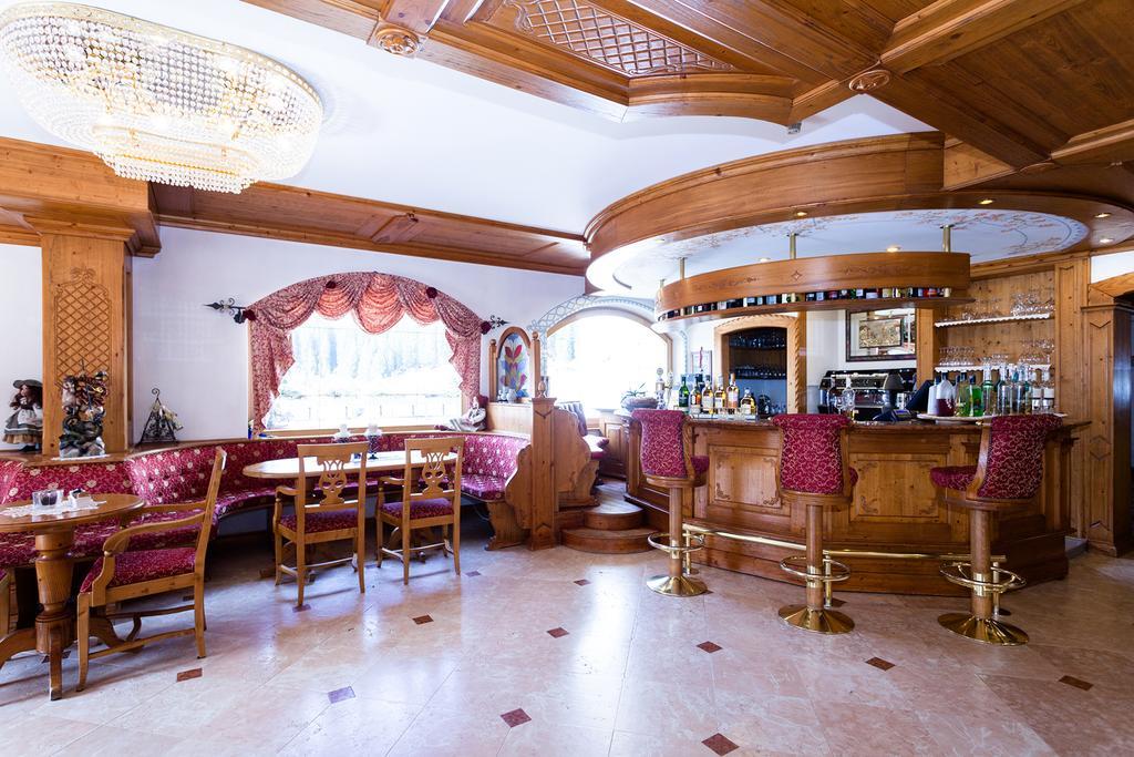 Hotel Vienna San Martino Di Castrozza Ngoại thất bức ảnh