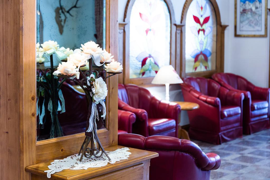 Hotel Vienna San Martino Di Castrozza Ngoại thất bức ảnh