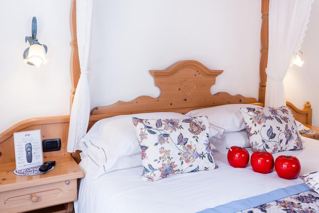 Hotel Vienna San Martino Di Castrozza Ngoại thất bức ảnh